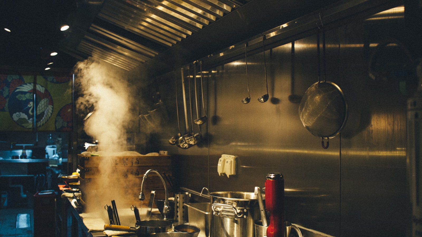 Choosing Commercial Cooking Equipment: Ranges, Ovens and Fryers
